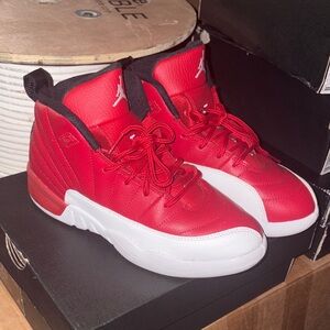 Jordan 12 Retro Kids - Size 3Y